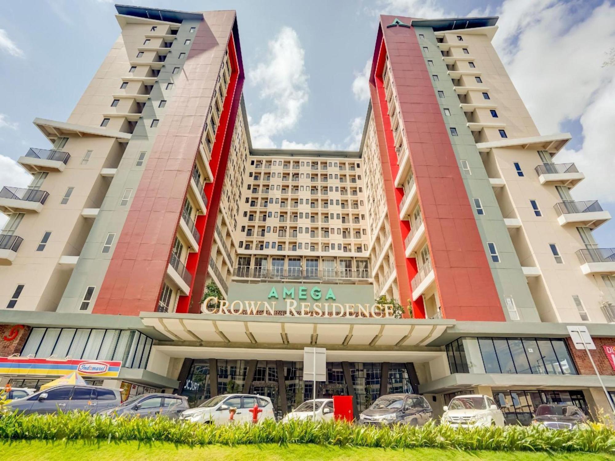 Super Oyo Collection O 30 Amega Crown Sub Hotel