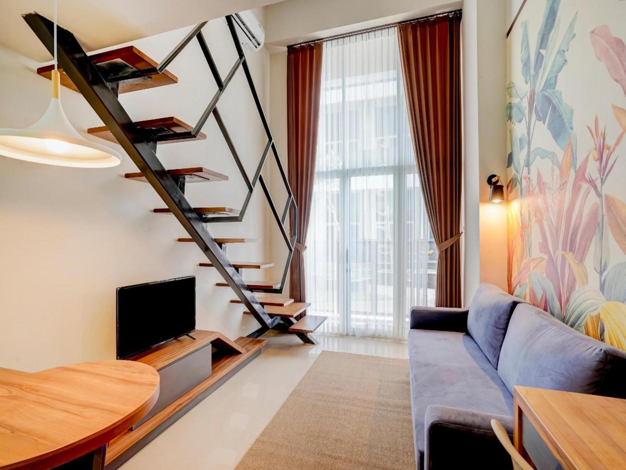 Super Oyo Collection O 30 Amega Crown Sub Hotel 3*
