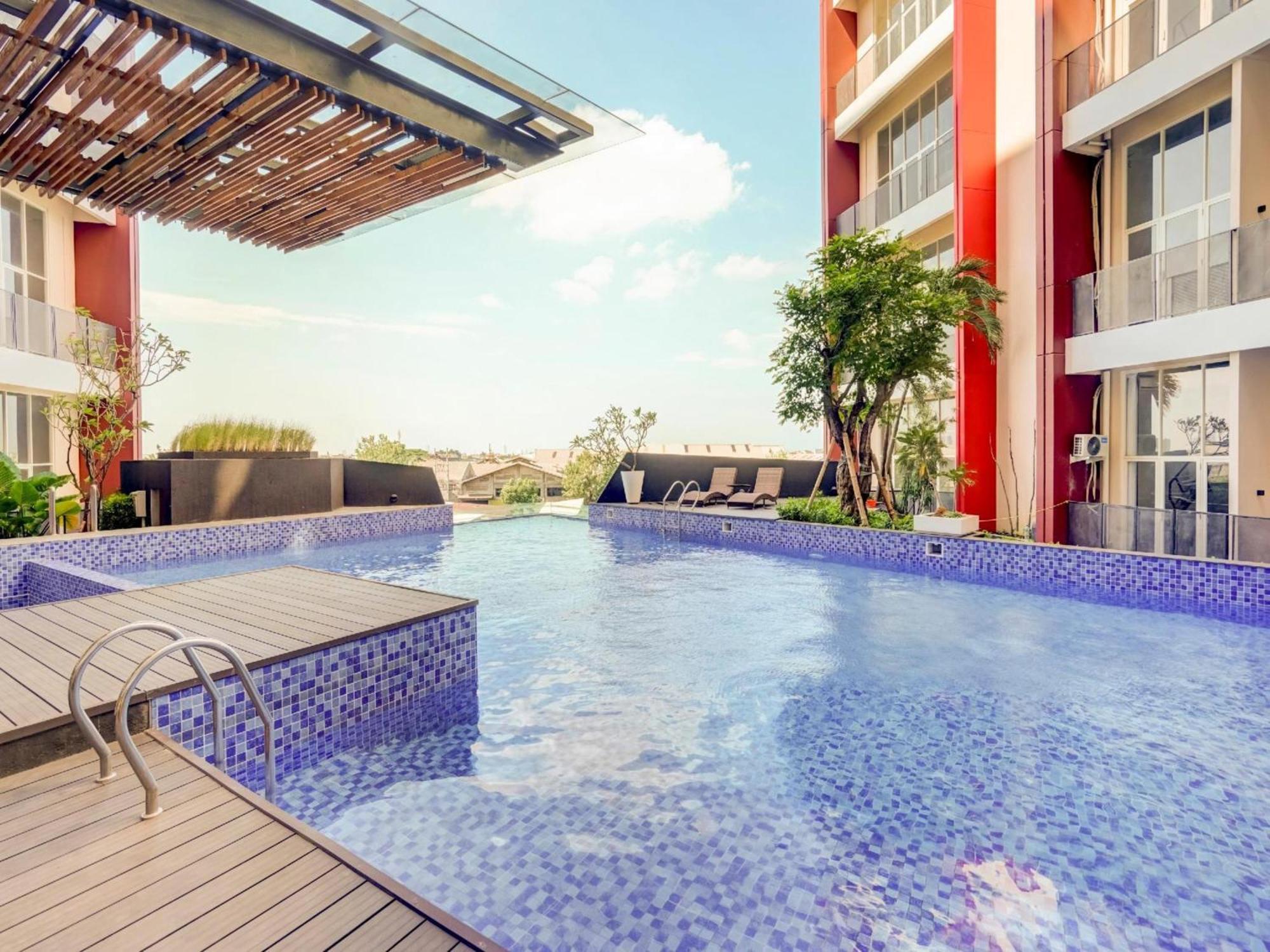 Super Oyo Collection O 30 Amega Crown Sub Hotel 3*